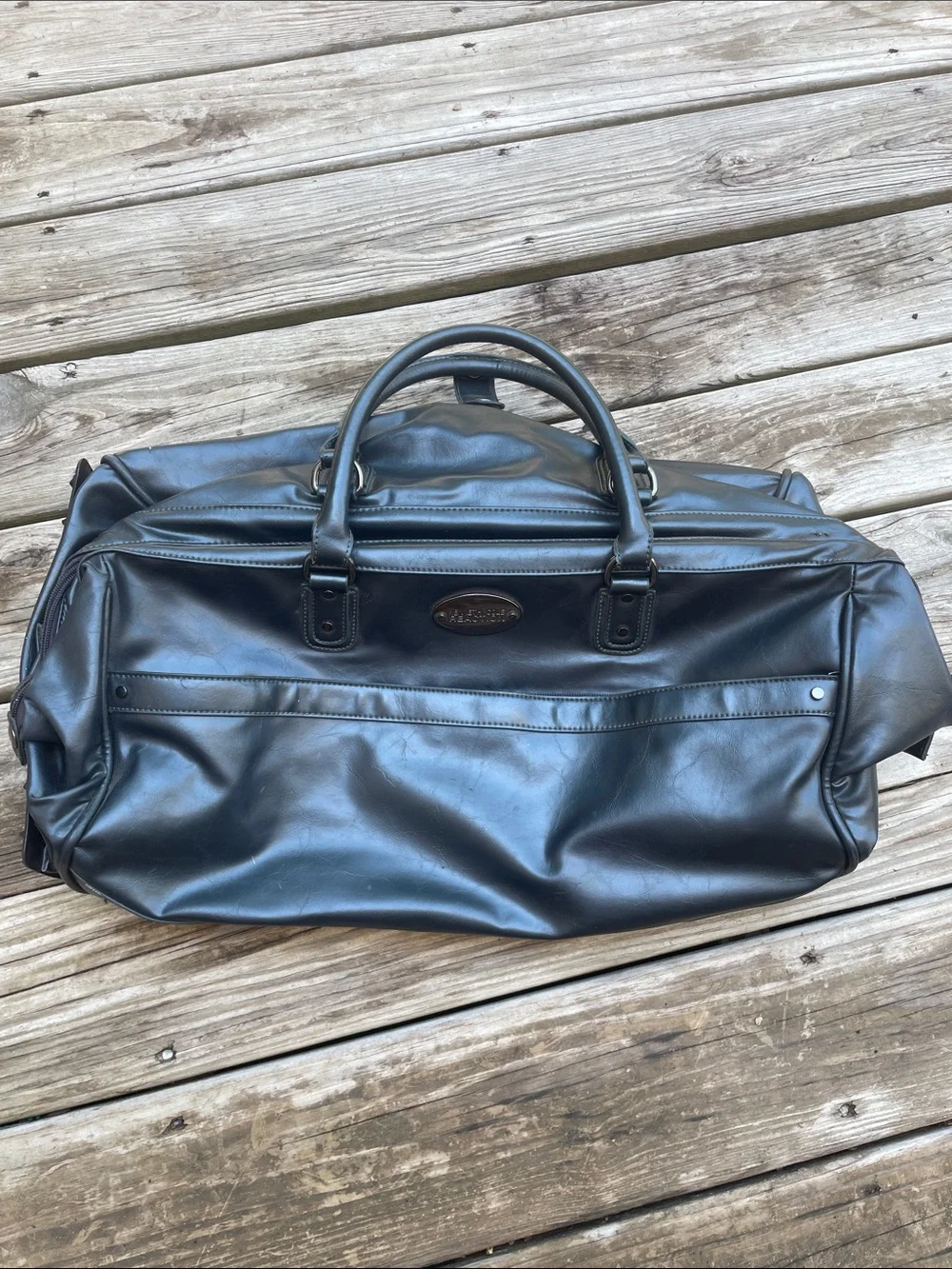 Vintage Kenneth Cole Reaction Black Rolling Duffel Travel Bag /Carry On Luggage